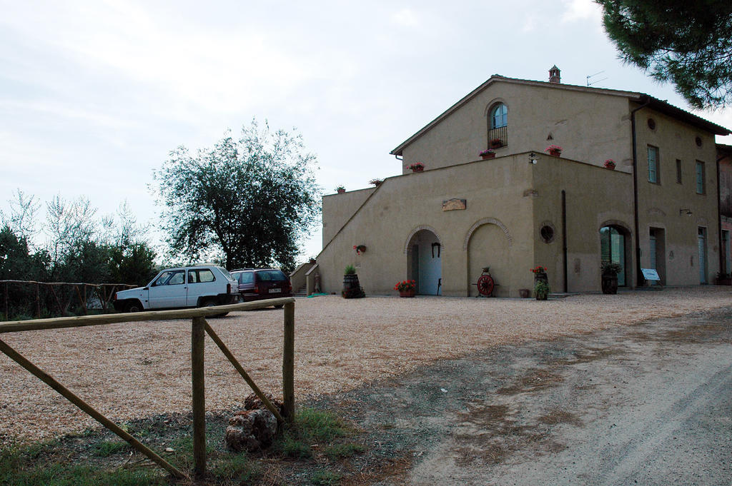 Agriturismo L'Olmo San Gimignano Exterior photo